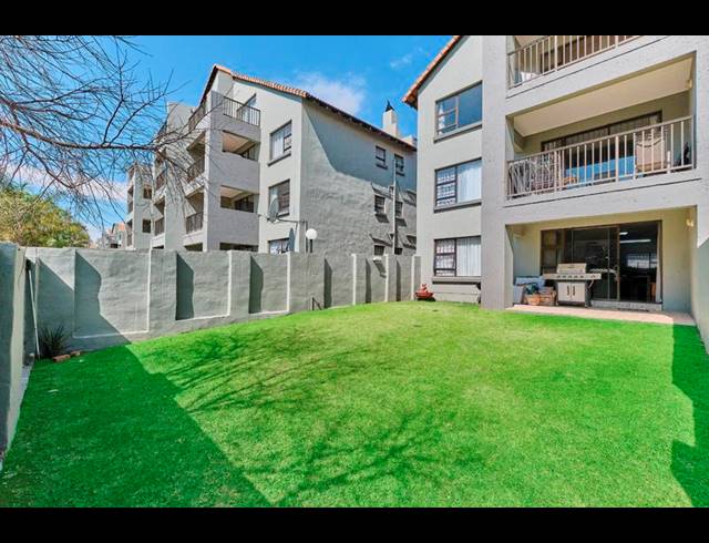 2 BEDROOM APARTMENT FOR SALE IN PAULSHOF